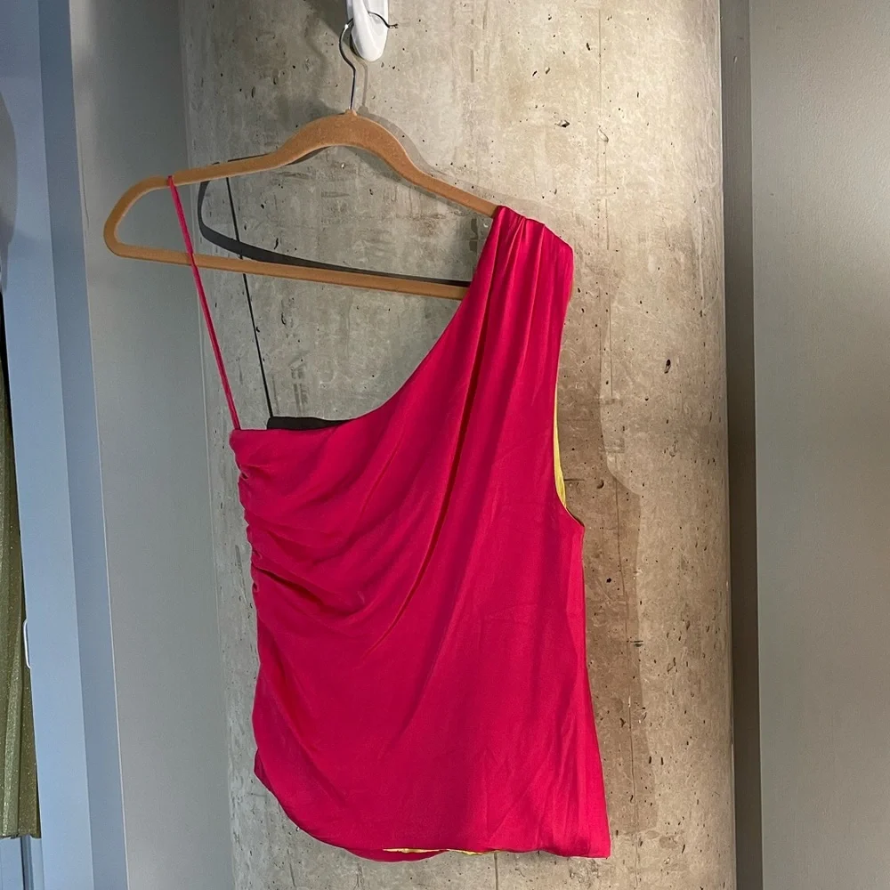 Alice and Olivia Pink Silk Satin One-Shoulder Top - Picture 5 of 10